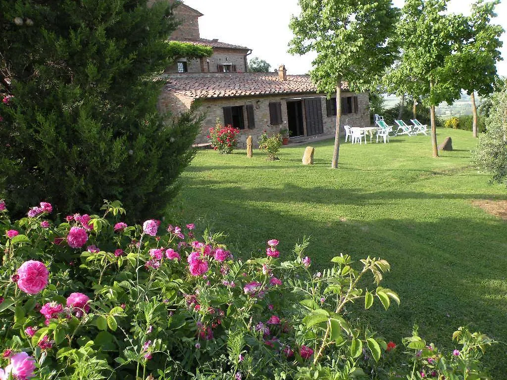 Agriturismo La Fraternita Villa Montepulciano Stazione Alloggio per agriturismo